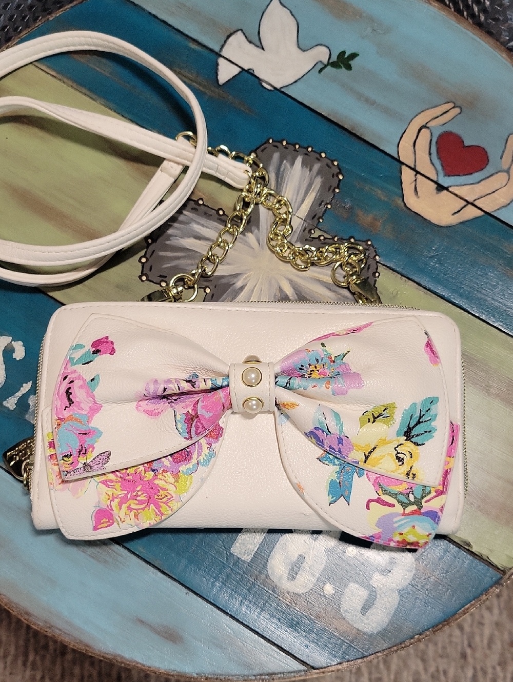 Betsey Johnson Cream Floral Bow Crossbody with Gold Chain